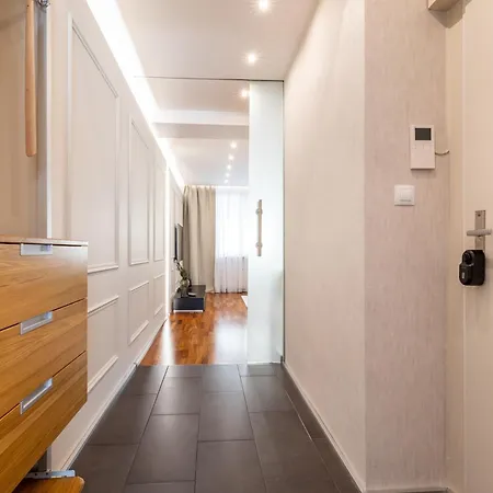 Park Angelinum-klimatizácia, Výrobnik ľadu * Košice