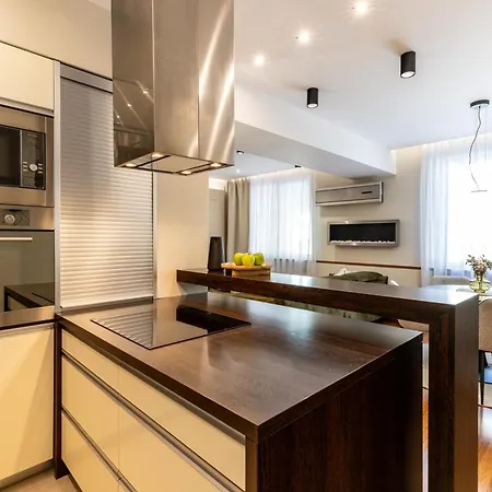 Park Angelinum-klimatizácia, Výrobnik ľadu